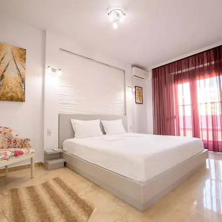 Marble Luxury Apartment *